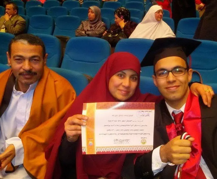 تخرجي من الجامعة